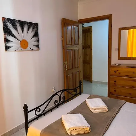 'valhalla' - Flat In The Heart Of Bugibba